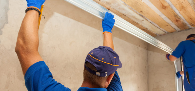 commercial overhead garage door repair in Glenvar Heights
